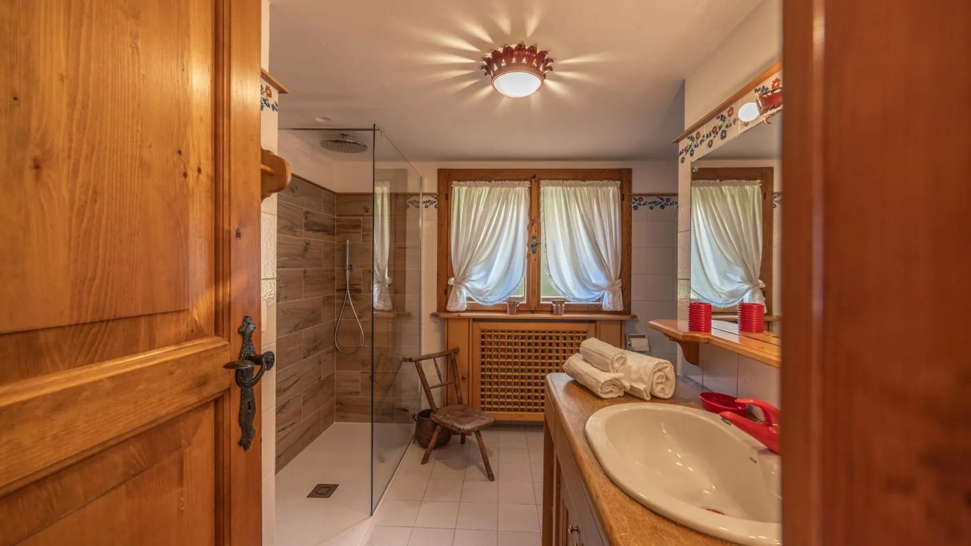 Casa Benedeta, Confortevole E Panoramica Cortina dʼAmpezzo 0*,